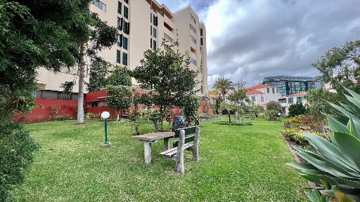 Apartamento T3 à venda na Rua das maravilhas s/n