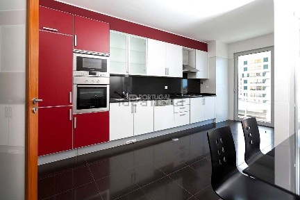Apartamento T3 à venda na Ajuda - Amparo - Piornais
