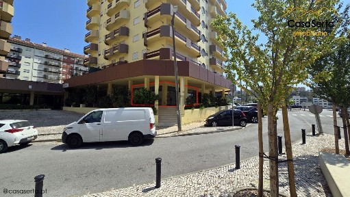 Arrendamento de espaço comercial no Bairro Loreto, 2