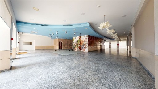 Arrendamento de espaço comercial na Avenida Dom Sesnando Davides, 2