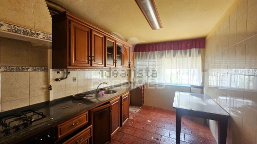 Apartamento T3 à venda em Sé e São Lourenço