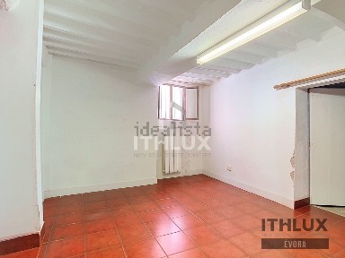 Apartamento T3 à venda em Caia - São Pedro - Alcáçova