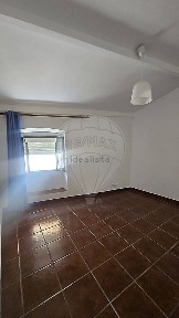 Apartamento T3 à venda em Caia - São Pedro - Alcáçova
