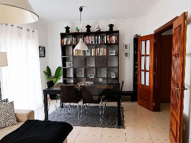 Apartamento T3 à venda em Sé e São Lourenço