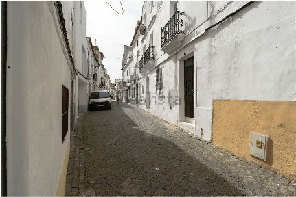 Apartamento T5 à venda na Rua João Rosado