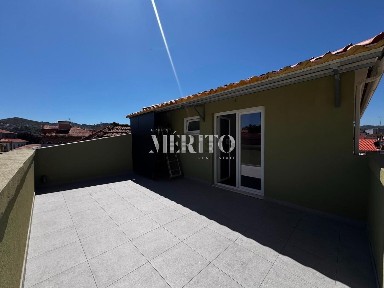 Andar de moradia à venda em Caldas de Vizela