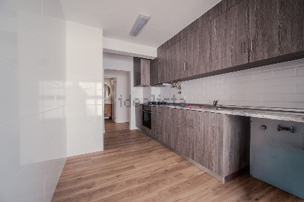 Apartamento T3 à venda na Rua Alexandre Rosado