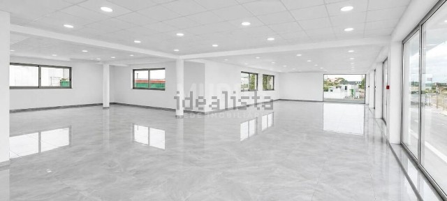 Arrendamento de espaço comercial em Válega