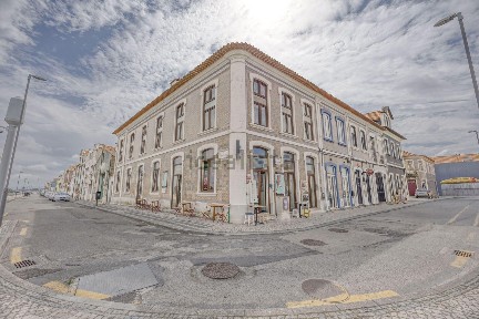 Negócio para trespasse na Cais dos Botirões, 33