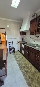 Apartamento T2 à venda na Rua António Coelho de Oliveira, 13