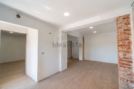 Apartamento T1 à venda no Bairro de São Pedro 2