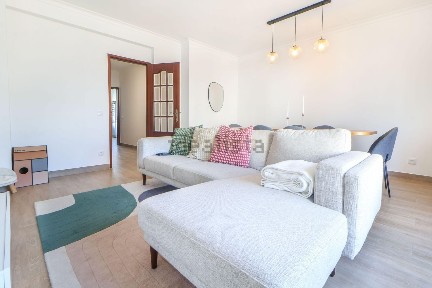 Apartamento T3 à venda no Bairro Doutor Luís Manuel da Silva Viana Sá, 8