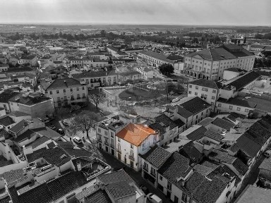Apartamento T2 à venda na Rua Cândido dos Reis