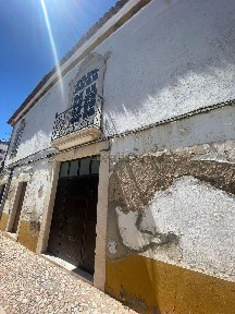 Apartamento T1 à venda na Rua Dom António de Melo de Castro, 7