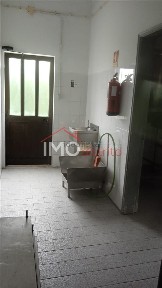 Arrendamento de armazém em Nossa Senhora Graça Póvoa Meadas