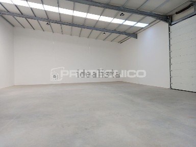 Arrendamento de armazém em Esgueira