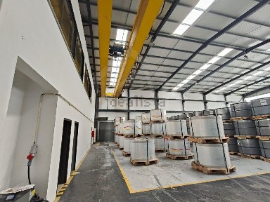 Arrendamento de espaço comercial em Av. dos Pousados