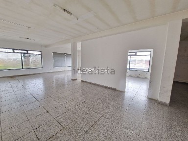 Arrendamento de espaço comercial em Cacia