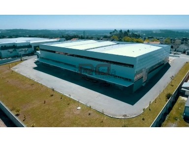 Arrendamento de armazém na Estrada Real