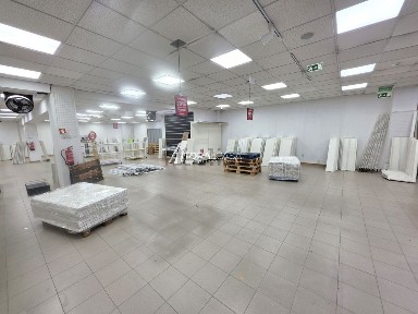 Arrendamento de espaço comercial na Estação - Avenida