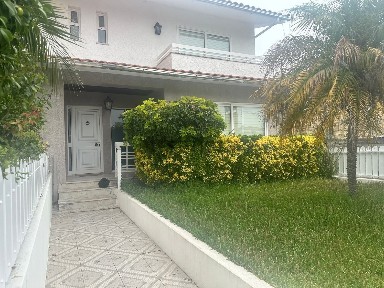 Arrendamento de moradia geminada na Rua dos Areeiros