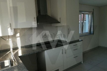 Arrendamento de casa ou moradia na Rua de São Tomé e Príncipe, 39