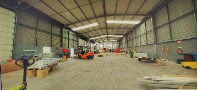 Arrendamento de armazém em Esgueira