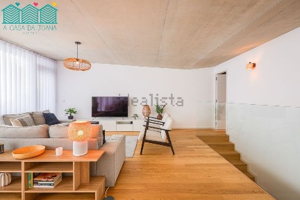 Arrendamento de duplex na Rua Engenheiro Paulo Benjamim Cabral s/n