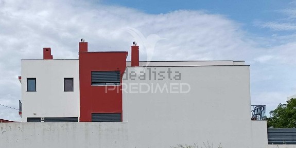 Casa ou moradia à venda na Rua Celeste Paço, 15