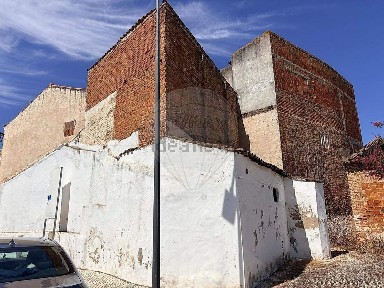 Moradia independente à venda em Cano