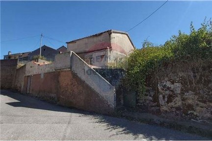 Moradia independente à venda em Óvoa