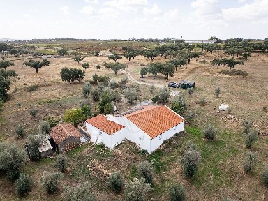 Quinta à venda em Em517-4