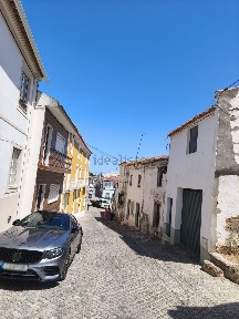 Moradia geminada à venda em Galveias
