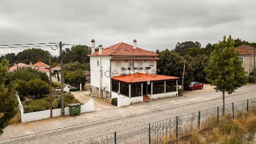 Oliveira do Conde, Avenida Estação, 83