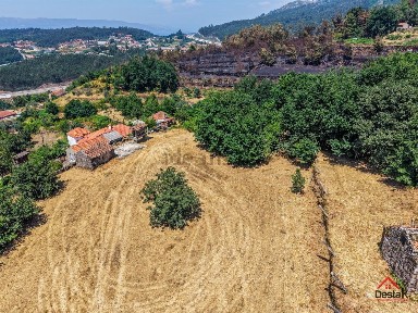 Quinta à venda em Cambra