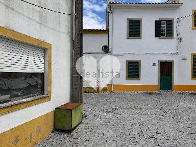 Moradia em banda à venda na Rua de São Pedro, 21