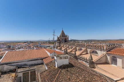 Palácio à venda no Largo de Santa Clara