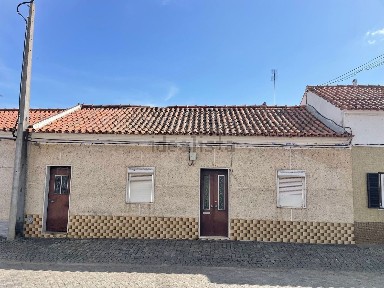 Moradia em banda à venda em Benavila