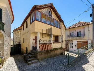 Moradia independente à venda em Moimenta Maceira Dão