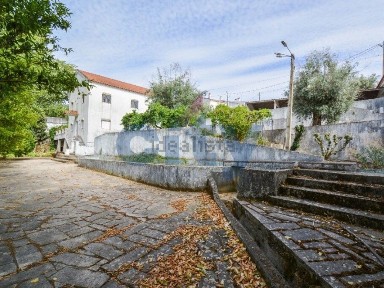 Quinta à venda em Alcórrego