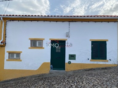 Moradia independente à venda em Beirã