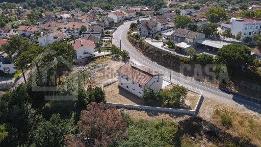 Moradia independente à venda em Orgens