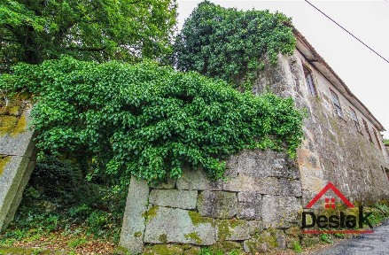 Moradia independente à venda em Oliveira de Frades
