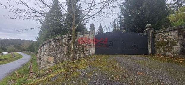Quinta à venda em Fornos de Maceira Dão