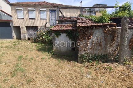 Moradia independente à venda em Recta Progresso, 6