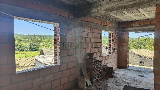 Moradia independente à venda em Couto de Baixo e Couto de Cima