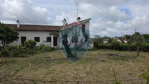 Moradia em banda à venda em Ranhados