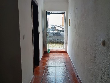 Moradia independente à venda na Rua dos Quartéis