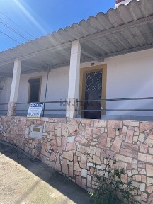 Moradia geminada à venda em Aldeia Velha