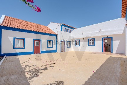 Casa ou moradia à venda na Rua do Casal s/n